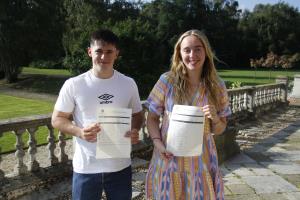 Sherfield School Achieves Outstanding Results and Remarkable Progress in Sixth Form